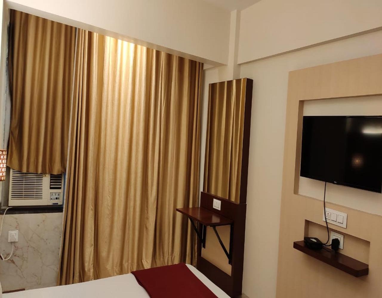 Fabhotel Spring Inn - Nr Borivali Station Malad Exterior photo