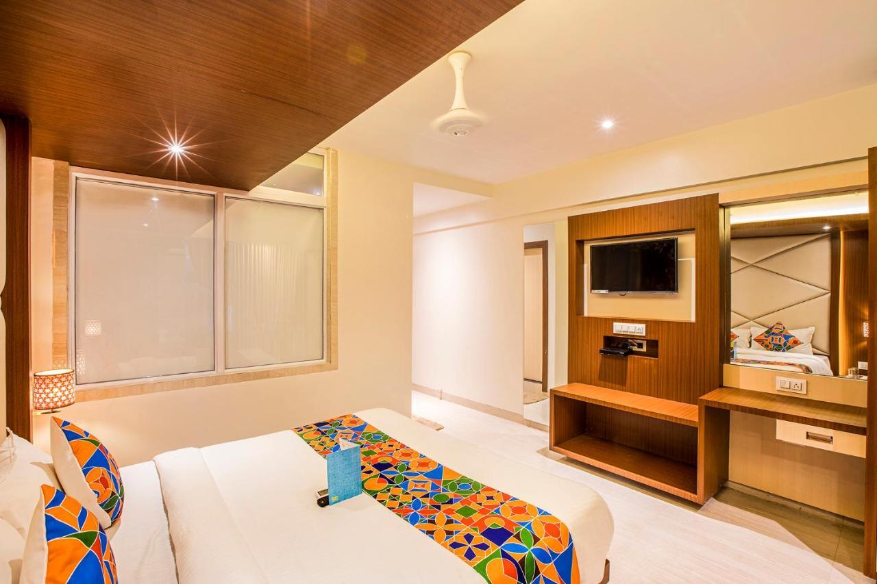 Fabhotel Spring Inn - Nr Borivali Station Malad Exterior photo
