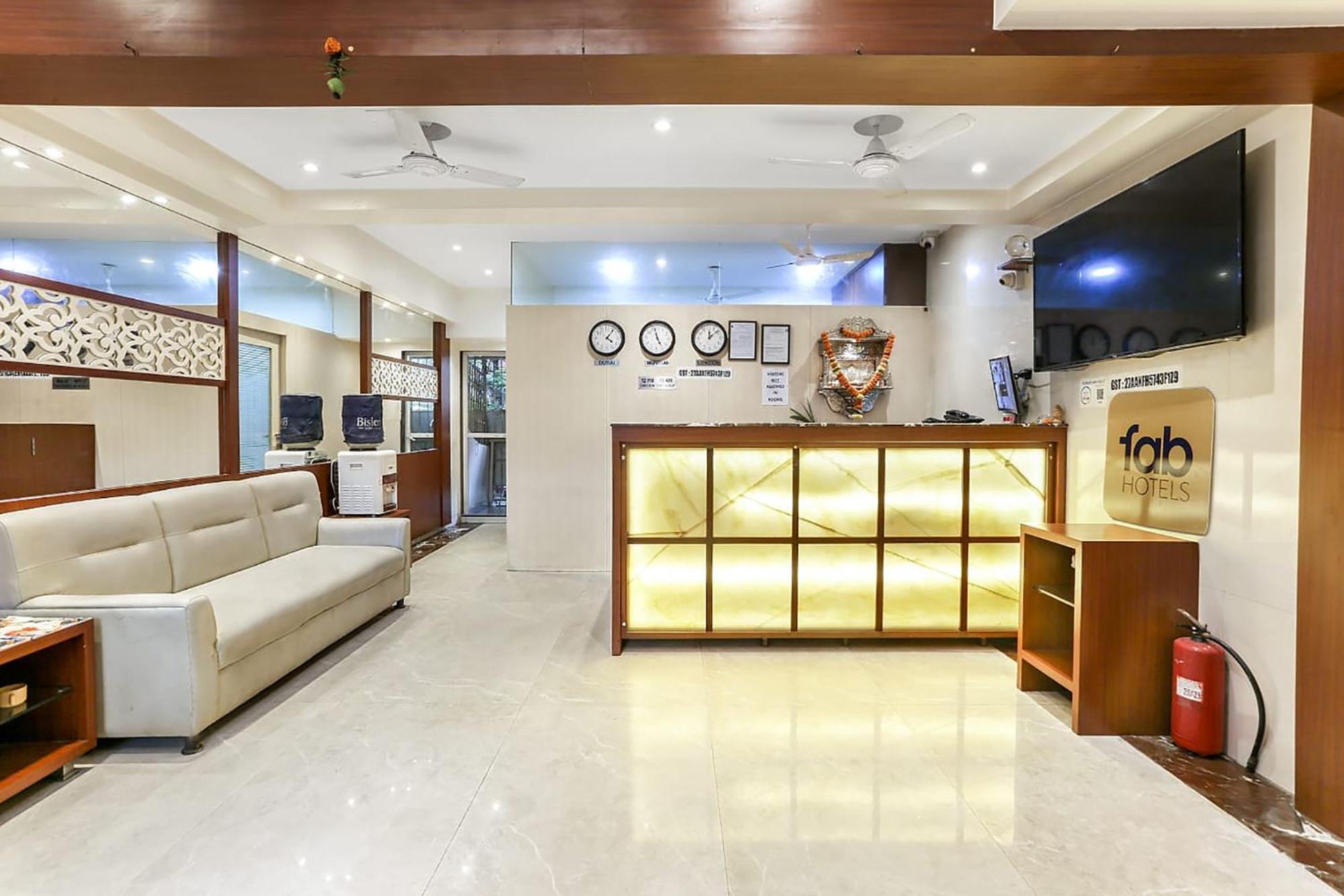 Fabhotel Spring Inn - Nr Borivali Station Malad Exterior photo